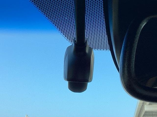 ヴェゼル ハイブリッドＲＳ・ホンダセンシング　ＥＴＣ／純正ナビ／バックモニター／ホンダセンシング　ＥＴＣ付　定期点検記録簿　サイドＳＲＳ　Ｒカメ　フルオートエアコン　ＵＳＢ接続　両席エアバック　スマキー　オートクルーズコントロール　ＴＶナビ（13枚目）