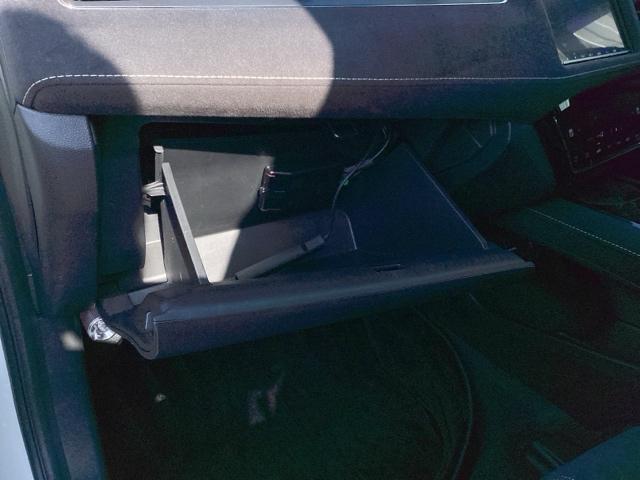 ヴェゼル ハイブリッドＲＳ・ホンダセンシング　ＥＴＣ／純正ナビ／バックモニター／ホンダセンシング　ＥＴＣ付　定期点検記録簿　サイドＳＲＳ　Ｒカメ　フルオートエアコン　ＵＳＢ接続　両席エアバック　スマキー　オートクルーズコントロール　ＴＶナビ（40枚目）