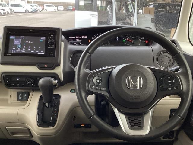 ��ɂȂ��ފ��o�̃X�e�A�����O�ł��B�����S�n�A�f�U�C�����A���쐫�ɂ���������A�C�e���ł�