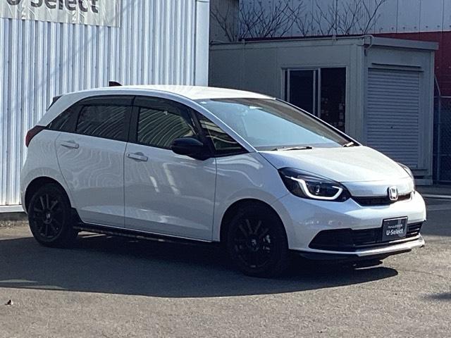 �k�d�c�w�b�h���C�g�𑕔����Ă��܂��B�k�d�c�w�b�h���C�g�͖��邭����d�͂����Ȃ��A�J�̓����ԑ��s�����S�E���S�ł��B�I�[�g���C�g�R���g���[���t���Ŏ��̖͂��邳�ɉ����Ď����œ_���E�������܂�