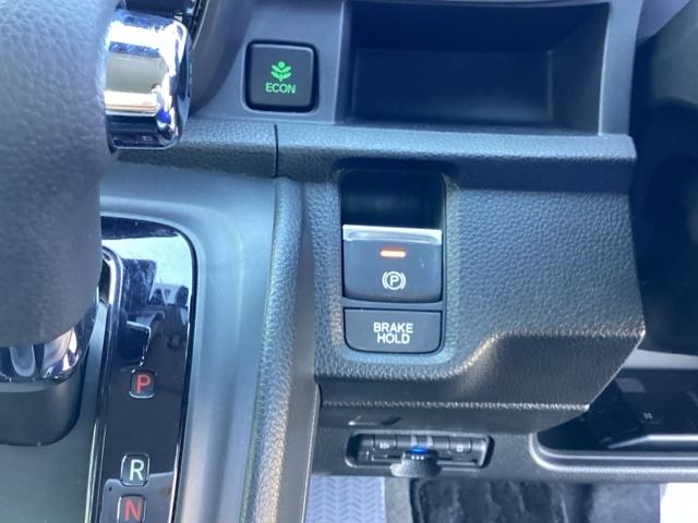 Ｎ－ＯＮＥ オリジナル　ビルトインＥＴＣ／２トーン／プライムスムースフロントシート／メモリーナビ　記録簿　オートクルーズコントロール　サイドエアバック　ＥＴＣ車載器　クリアランスソナー　ナビ＆ＴＶ　ＬＥＤライト　ＵＳＢ（15枚目）