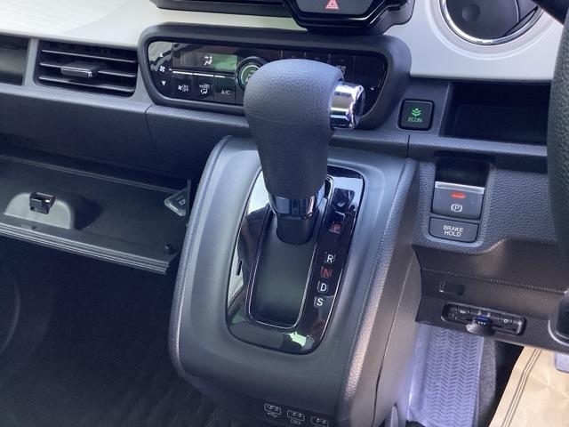 Ｎ－ＯＮＥ オリジナル　ビルトインＥＴＣ／２トーン／プライムスムースフロントシート／メモリーナビ　記録簿　オートクルーズコントロール　サイドエアバック　ＥＴＣ車載器　クリアランスソナー　ナビ＆ＴＶ　ＬＥＤライト　ＵＳＢ（28枚目）