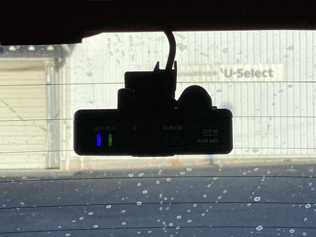 フィットハイブリッド Lパッケージ あんしんパッケージ/プライムスムースインテリア ドライブレコーダー付 横滑防止 カーテンエアバック DVD視聴 ECOモード ワンセグ 助手席エアバック クルーズコントロール エアコン エアバック(14枚目)