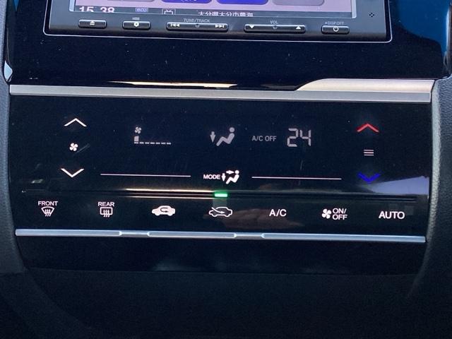 フィットハイブリッド Lパッケージ あんしんパッケージ/プライムスムースインテリア ドライブレコーダー付 横滑防止 カーテンエアバック DVD視聴 ECOモード ワンセグ 助手席エアバック クルーズコントロール エアコン エアバック(15枚目)