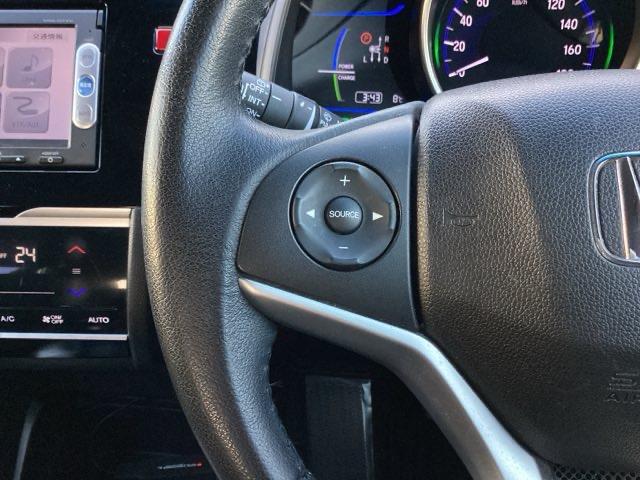 フィットハイブリッド Lパッケージ あんしんパッケージ/プライムスムースインテリア ドライブレコーダー付 横滑防止 カーテンエアバック DVD視聴 ECOモード ワンセグ 助手席エアバック クルーズコントロール エアコン エアバック(29枚目)