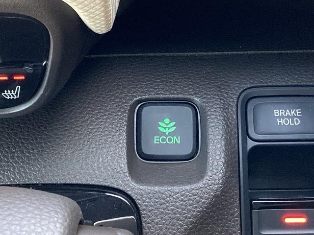 �d�b�n�m�X�C�b�`����ŃG���W����~�b�V�����A�G�A�R���Ȃǂ𑍍��I�ɐ���A�R����悭����悤�N���}���撣��܂��B