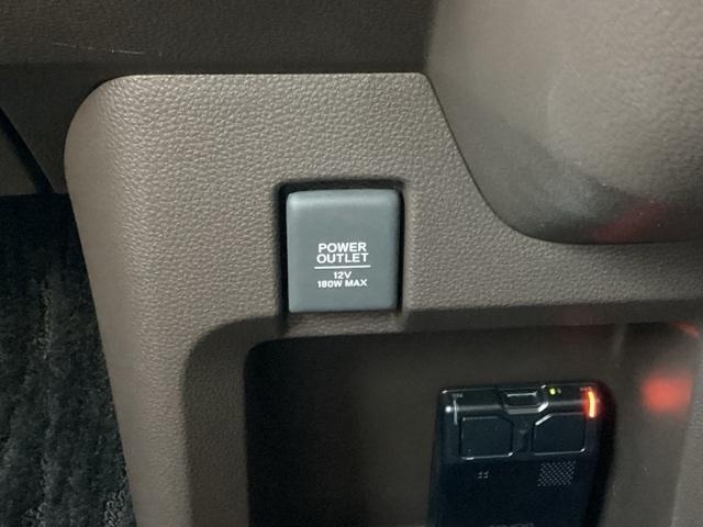 �y�A�N�Z�T���[�\�P�b�g�i�d���\�P�b�g�j�z�d������P�[�u�����Ȃ��΁A�X�}�[�g�t�H���Ȃǂ̓d�q�@��̏[�d�Ȃǂ��s�����Ƃ��ł��܂��B�Q�[���@���A�J�����̏[�d�ɂ��֗��ł��ˁB