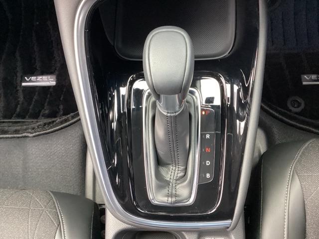 ヴェゼル e:HEVZ ETC/純正ナビ/バックモニター/ホンダセンシング 地上デジタル USB入力 シートH サイドエアB パークセンサー リヤカメラ 点検記録簿 LEDヘットライト ESC パワステ AAC エアバック(23枚目)
