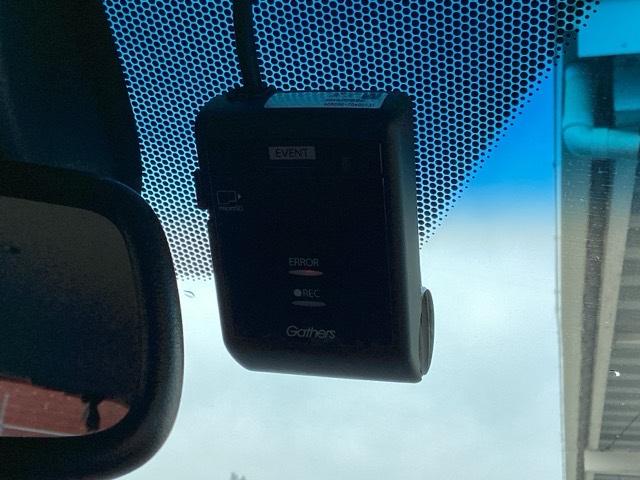 ヴェゼル ハイブリッドZ・ホンダセンシング ETC/純正ナビ/バックモニター/ホンダセンシング 両席エアバック 追突被害軽減ブレーキ LEDヘットライト スマートキープッシュスタート サイドカーテンエアバック 整備記録簿 USB入力 AAC(13枚目)