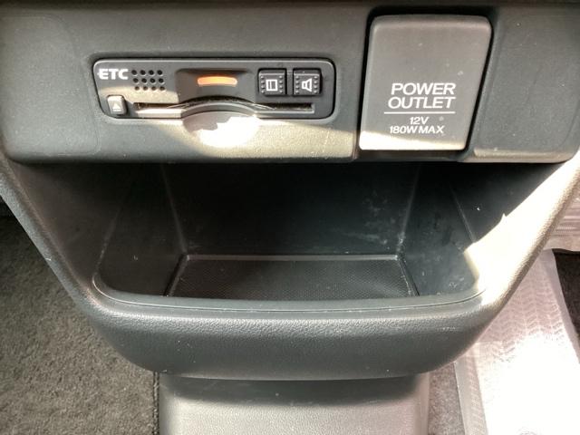Ｎ－ＢＯＸ Ｇ・Ｌパッケージ　ＥＴＣ／純正ナビ／バックモニター　記録簿付　ＡＢＳ付き　セキュリティー　スマートキ　エアバック付　ＷＳＲＳ　キーフリ　バックカメラ付き　ナビＴＶ　地デジＴＶ　パワーウィンド　ＡＣ　フロントベンチシート（25枚目）