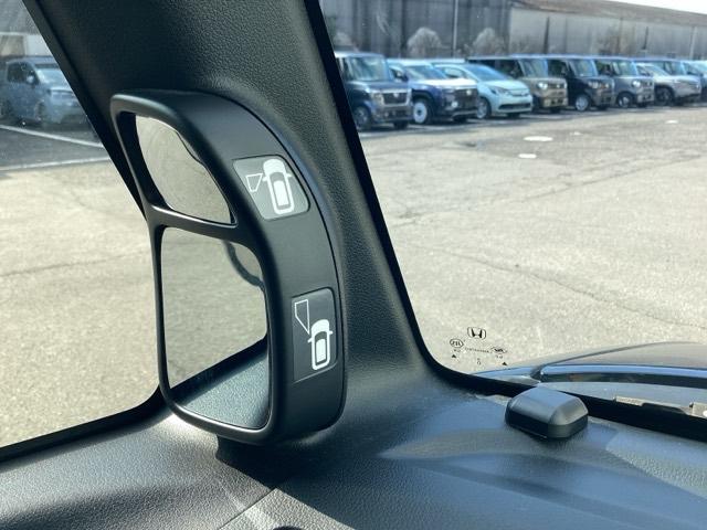 Ｎ－ＢＯＸ Ｇ・Ｌパッケージ　ＥＴＣ／純正ナビ／バックモニター　記録簿付　ＡＢＳ付き　セキュリティー　スマートキ　エアバック付　ＷＳＲＳ　キーフリ　バックカメラ付き　ナビＴＶ　地デジＴＶ　パワーウィンド　ＡＣ　フロントベンチシート（43枚目）