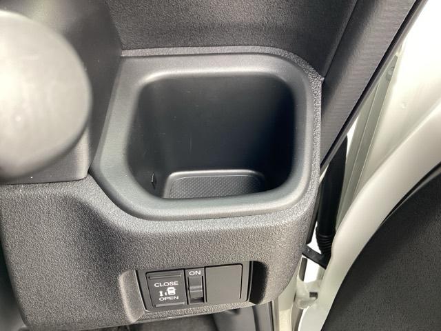 Ｎ－ＢＯＸカスタム ベースグレード　ＨｏｎｄａＣＯＮＮＥＣＴｆｏｒＧａｔｈｅｒｓ＋ナビ装着用スペシャルパッケージ　ベンチシ－ト　アクティブクルーズ　フルセグ対応　前席シートヒーター　イモビライザー　１オーナー　ＵＳＢ　運転席エアバッグ（31枚目）