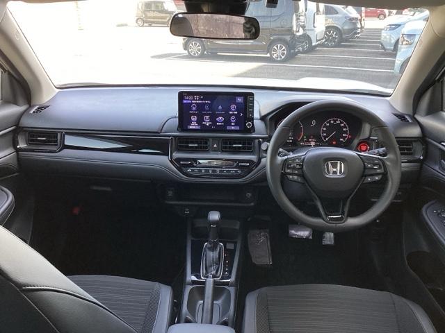 WR-V Z+ HondaCONNECTforGathers+ナビ装着用スペシャルパッケージ スマ-トキ- ワンオ-ナ- 前後障害物センサー USB VSA フルセグ フルオートエアコン サイドエアバッグ リアカメラ(2枚目)
