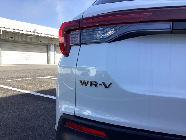 WR-V Z+ HondaCONNECTforGathers+ナビ装着用スペシャルパッケージ スマ-トキ- ワンオ-ナ- 前後障害物センサー USB VSA フルセグ フルオートエアコン サイドエアバッグ リアカメラ(45枚目)