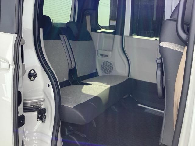 N-BOX ベースグレード 運転席&助手席シートヒーター ECON Sヒーター LEDヘットライト ワンオーナ キーフリーシステム 盗難防止装置 パワーウインドー ナビTV スマートキーシステム サイドエアバック フルセグテレビ(18枚目)