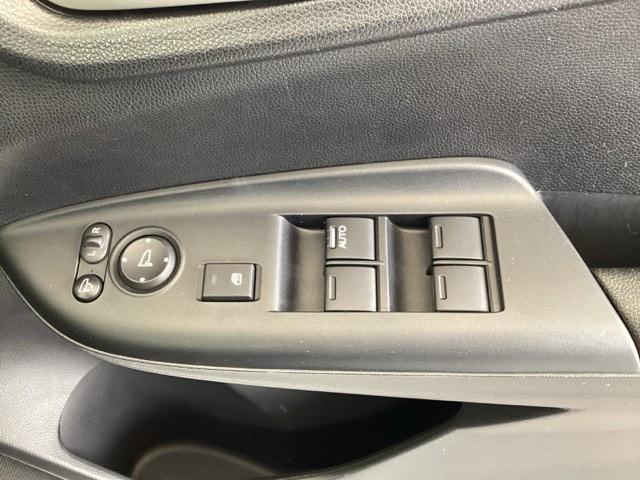 フィット １３Ｇ・Ｌホンダセンシング　ドラレコ　ナビ　Ｒカメラ　ブルートゥース　Ｂカメ　スマキー　ＵＳＢポート　Ｄレコ　イモビ　フルオートエアコン　ＬＥＤヘッドライト　サイドエアバック　キーフリー　Ｗエアバック　整備記録簿　オートクルーズ（48枚目）