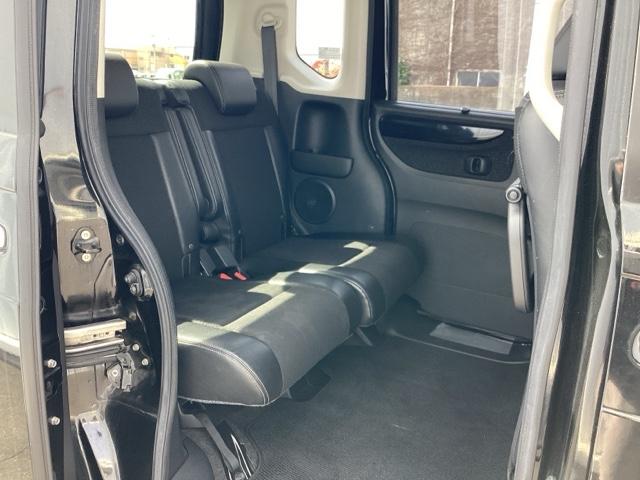 Ｎ－ＢＯＸカスタム Ｇ・ターボＬパッケージ　メモリーナビ／ＨＩＤヘッドライト　ＥＣＯＮモード　Ｒカメ　ターボモデル　プッシュスタートスマートキー　ナビＴＶ　横滑り防止　地デジ　キーレス　ＡＣ　イモビ　オートクルーズ　運転席エアバッグ　ＰＷ　ＰＳ（17枚目）