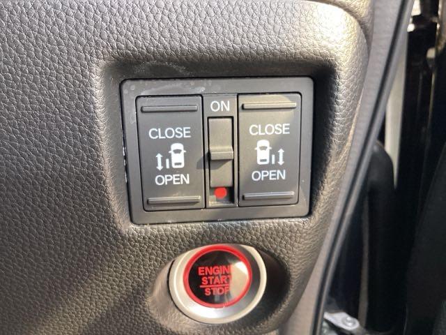 Ｎ－ＢＯＸカスタム Ｌ　ＥＴＣ／純正ナビ／バックモニター／ホンダセンシング　スマートキーシステム　ヒーター　リヤカメラ　サイドカーテンエアバック　記録簿　ナビ＆ＴＶ　ＵＳＢポート　ＬＥＤ　キーフリー　パワーステアリング（32枚目）