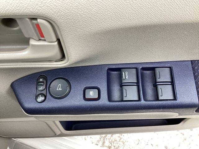 ライフ Ｇコンフォートセレクト　純正ナビ／ＥＴＣ　助手席エアバッグ　キーレスキー　フルオートエアコン　運転席エアバッグ　フルセグＴＶ　パワーステアリング　ＡＢＳ　パワーウインド　ＤＶＤ再生可　ＥＴＣ車載器（29枚目）