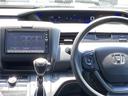 フリード＋ Ｇ　車いす仕様車アルミスロープ　リヤカメラ　横滑り防止システム　ＬＥＤヘッドランプ　セキュリティーアラーム　スマートキー　ＥＴＣ車載器　アイストップ　オートエアコン　パワーウインドウ　Ｗエアバッグ　ＡＢＳ（3枚目）