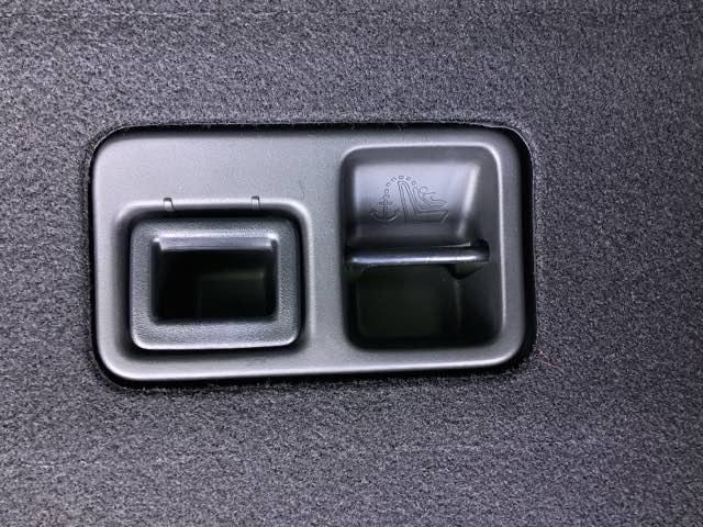 Ｎ－ＢＯＸカスタム ベースグレード　純正メモリーナビＬＥＤライト　追突被害軽減ブレーキ　禁煙　オートクルーズ　シートヒータ　ＵＳＢ　ＥＴＣ車載器　セキュリティアラーム　ＡＡＣ　スマートキ－　パワステ　フリーキー　フルセグテレビ　ＥＳＣ（22枚目）