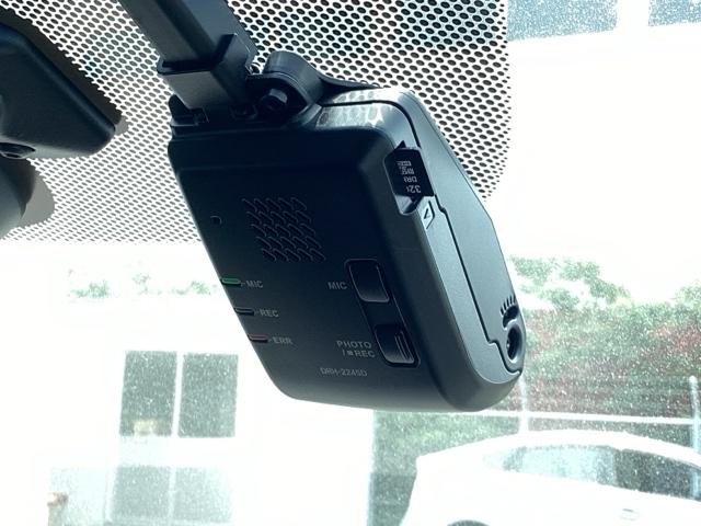 フリード＋ハイブリッド ハイブリッドＧ　純正メモリーナビＬＥＤライト　１オナ　ＵＳＢ　横滑り防止装置　カーテンエアバック　バックモニター　オートクルーズコントロール　フルセグテレビ　両側自動ドア　ドライブレコーダー　スマ－トキ－　イモビ（13枚目）