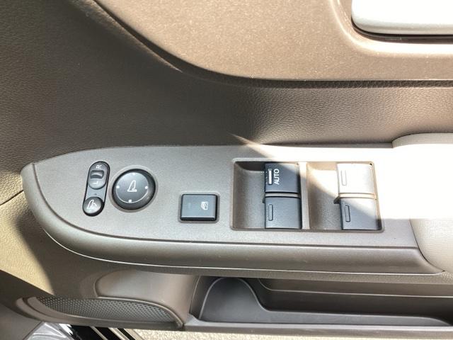 Ｎ－ＷＧＮ Ｌホンダセンシング　オーディオレス　ブレーキサポート　ＬＥＤライト　セキュリティアラーム　バックソナー　Ｓヒーター　横滑り防止　スマキー　オートエアコン　ＥＴＣ　ベンチシート　パワーウィンドウ　クルーズコントロール（29枚目）