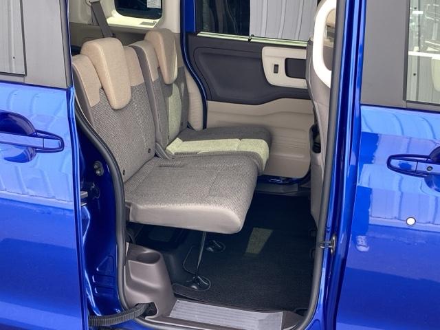 Ｎ－ＢＯＸ Ｇ・スロープＬホンダセンシング　車いす専用装備（車いす使用時は３名乗車になります）　ＬＥＤヘッドランプ　エアコン　オートクルーズコントロール　ＵＳＢ接続　ナビＴＶ　アイドリングストップ　ＤＶＤ再生　バックカメラ　エアバッグ　ＡＢＳ（17枚目）