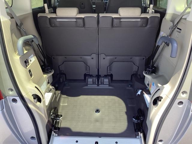Ｎ－ＢＯＸ Ｇ・スロープＬホンダセンシング　車いす専用装備　クルコン　ＬＥＤライト　記録簿　ＵＳＢ接続　福祉車両　Ｂカメラ　アイドリングストップ　エアコン　ナビＴＶ　エアバッグ　スマートキープッシュスタート　ＤＶＤ　ＥＴＣ車載器　ＡＢＳ（32枚目）