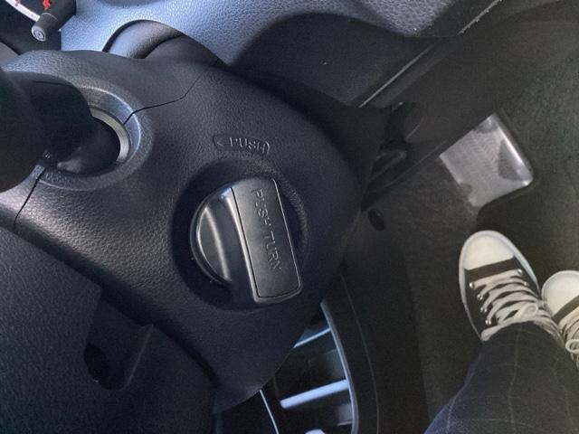 フィット Ｇスマートセレクション　ＦパッケージＨｏｎｄａスマートキーシステム　エアバック　Ｗエアーバック　記録簿　イモビライザー　パワーウィンドウ　ＡＢＳ　パワステ　ＥＴＣ　エアコン　キーレス　スマートキープッシュスタート（27枚目）