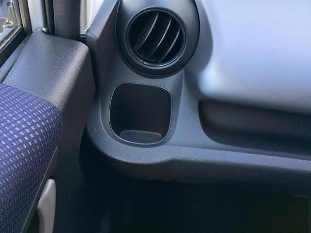 フィット Ｇスマートセレクション　ＦパッケージＨｏｎｄａスマートキーシステム　エアバック　Ｗエアーバック　記録簿　イモビライザー　パワーウィンドウ　ＡＢＳ　パワステ　ＥＴＣ　エアコン　キーレス　スマートキープッシュスタート（36枚目）