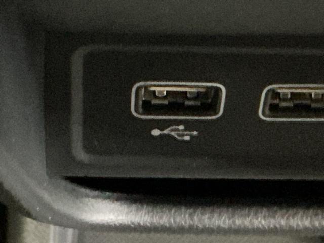 N-ONE プレミアムツアラー Pセンサー ターボエンジン カーテンエアバック 記録簿 LEDランプ USB接続 ドライブレコーダー クルコン 前席シートヒーター イモビ Wエアバッグ フルオートエアコン(17枚目)