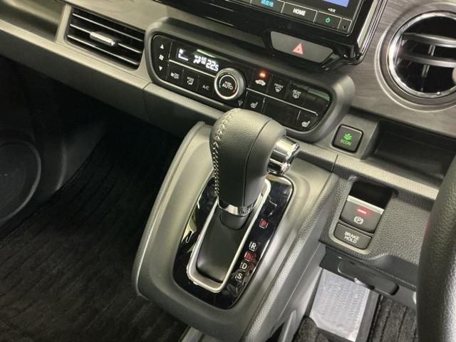 N-ONE プレミアムツアラー Pセンサー ターボエンジン カーテンエアバック 記録簿 LEDランプ USB接続 ドライブレコーダー クルコン 前席シートヒーター イモビ Wエアバッグ フルオートエアコン(20枚目)