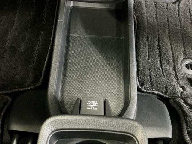 N-ONE プレミアムツアラー Pセンサー ターボエンジン カーテンエアバック 記録簿 LEDランプ USB接続 ドライブレコーダー クルコン 前席シートヒーター イモビ Wエアバッグ フルオートエアコン(55枚目)