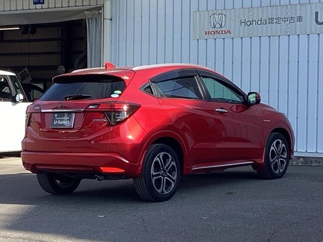 ヴェゼル ハイブリッドＺ・ホンダセンシング　ＥＴＣ／純正ナビ／バックモニター／ホンダセンシング　ＤＶＤ再生機能　整備記録簿　横滑り防止システム　バックアイカメラ　盗難防止装置　フルセ　シートヒーター付　スマ－トキ－　ＥＣＯモード　パワーウィンド（8枚目）