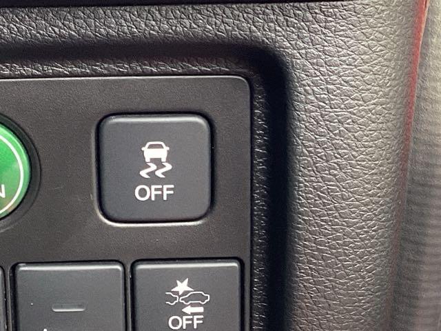 ヴェゼル ハイブリッドＺ・ホンダセンシング　ＥＴＣ／純正ナビ／バックモニター／ホンダセンシング　ＤＶＤ再生機能　整備記録簿　横滑り防止システム　バックアイカメラ　盗難防止装置　フルセ　シートヒーター付　スマ－トキ－　ＥＣＯモード　パワーウィンド（31枚目）