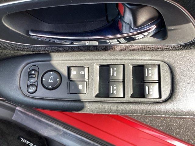 ヴェゼル ハイブリッドＺ・ホンダセンシング　ＥＴＣ／純正ナビ／バックモニター／ホンダセンシング　ＤＶＤ再生機能　整備記録簿　横滑り防止システム　バックアイカメラ　盗難防止装置　フルセ　シートヒーター付　スマ－トキ－　ＥＣＯモード　パワーウィンド（35枚目）