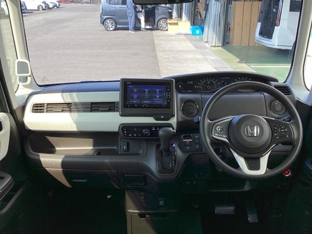 N-BOX G HondaSENSING 前後ソナー エアバック ナビTV 横滑防止装置 フルセグTV リアカメラ DVD LEDヘッドライト スマートキー ベンチシ-ト オートエアコン 整備記録簿 パワーウィンドウ(2枚目)