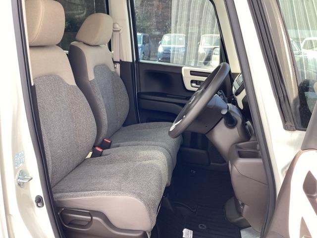 N-BOX G HondaSENSING 前後ソナー エアバック ナビTV 横滑防止装置 フルセグTV リアカメラ DVD LEDヘッドライト スマートキー ベンチシ-ト オートエアコン 整備記録簿 パワーウィンドウ(16枚目)