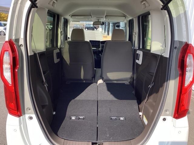 N-BOX G HondaSENSING 前後ソナー エアバック ナビTV 横滑防止装置 フルセグTV リアカメラ DVD LEDヘッドライト スマートキー ベンチシ-ト オートエアコン 整備記録簿 パワーウィンドウ(37枚目)