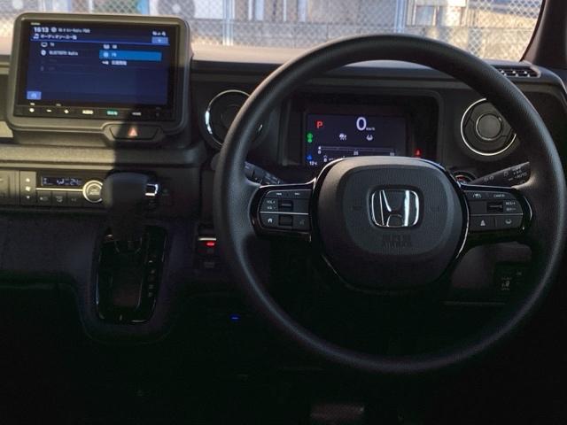 N-BOXカスタム ベースグレード 運転席&助手席シートヒーターオートリトラミラー USB接続 Dレコ 1オーナー ベンチシート オートエアコン スマートキ 盗難防止装置 クルコン ETC バックカメラ フルセグTV パワーステアリング(3枚目)