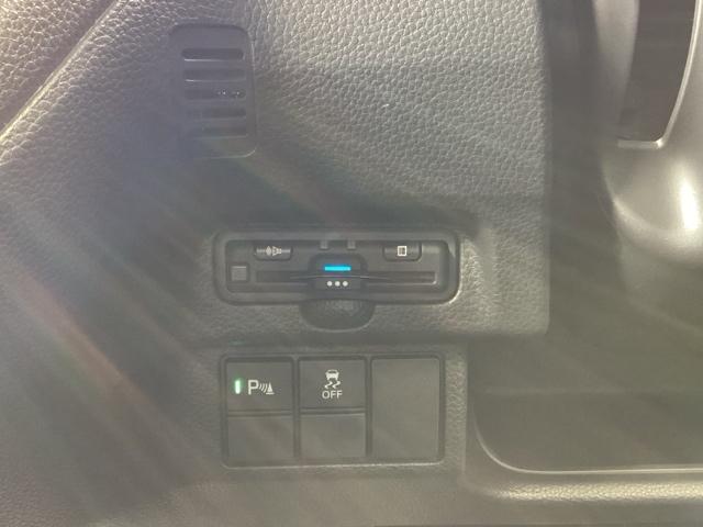 Ｎ－ＢＯＸカスタム Ｇ・Ｌターボホンダセンシング　プラズマクラスター技術搭載フルオート・エアコンディショナー　運転席＆助手席シートヒーター　両側ＰＷスライドドア　Ｂモニタ　Ｉストップ　セキュリティー　点検記録簿　ＵＳＢ接続　クルーズコントロール　ＰＷ（15枚目）