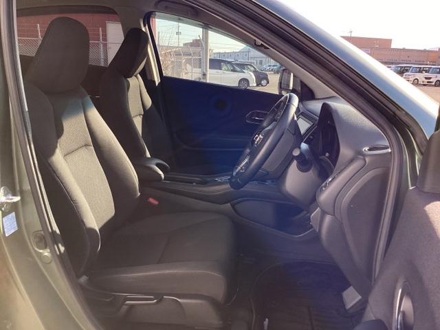 ヴェゼル Ｘ・ホンダセンシング　ＥＴＣ／純正ナビ／バックモニター／ホンダセンシング　Ｒカメラ　Ｗエアバッグ　アクティブクルーズコントロール　オートエアコン　ＬＥＤランプ　衝突軽減ブレ－キ　パワステ　整備記録簿　Ｄレコ　横滑り防止機能（16枚目）