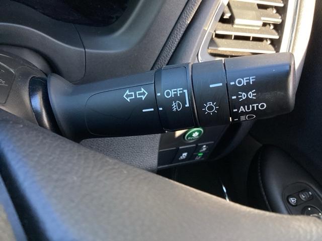 ヴェゼル Ｘ・ホンダセンシング　ＥＴＣ／純正ナビ／バックモニター／ホンダセンシング　Ｒカメラ　Ｗエアバッグ　アクティブクルーズコントロール　オートエアコン　ＬＥＤランプ　衝突軽減ブレ－キ　パワステ　整備記録簿　Ｄレコ　横滑り防止機能（30枚目）