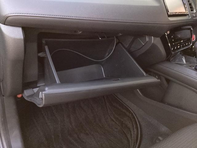 ヴェゼル Ｘ・ホンダセンシング　ＥＴＣ／純正ナビ／バックモニター／ホンダセンシング　Ｒカメラ　Ｗエアバッグ　アクティブクルーズコントロール　オートエアコン　ＬＥＤランプ　衝突軽減ブレ－キ　パワステ　整備記録簿　Ｄレコ　横滑り防止機能（41枚目）