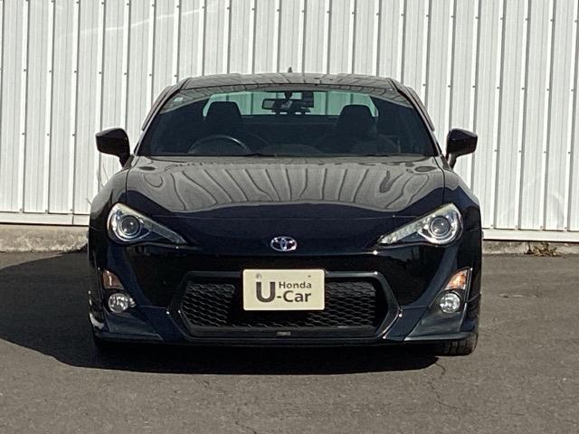 ８６ ＧＴ　メモリーナビ／ＭＴモード付　キーフリ　盗難防止　地デジ　スマートキ－　ＶＳＡ　オートエアコン　サイドＳＲＳ　助手席エアバッグ　ＬＥＤヘッドライト　パワーウィンドウ　運転席エアバッグ　ＡＢＳ　ナビ・ＴＶ（6枚目）