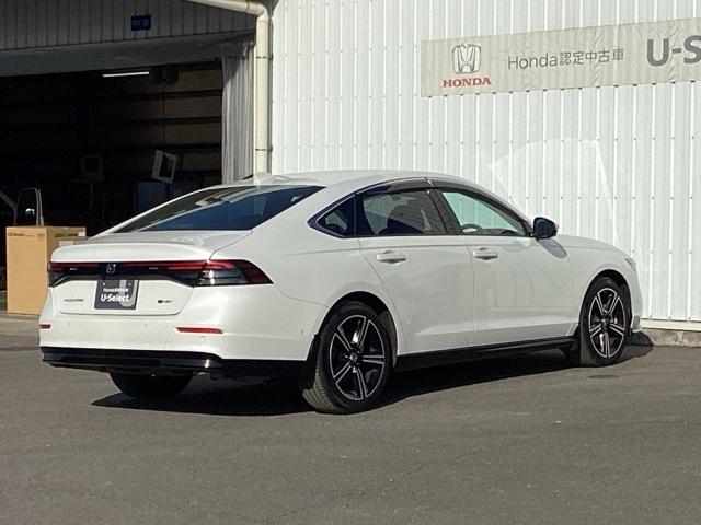 �o�b�N�J�������t���Ă���̂Ńo�b�N�ł̎Ԍɓ�������S�ł��B