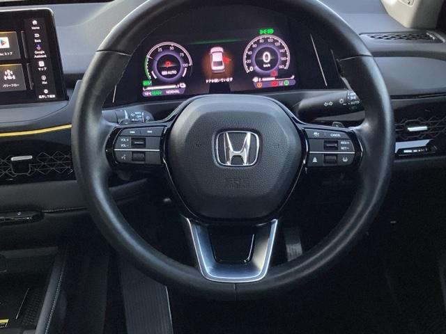 ��ɂȂ��ފ��o�̃X�e�A�����O�ł��B�����S�n�A�f�U�C�����A���쐫�ɂ���������A�C�e���ł��B