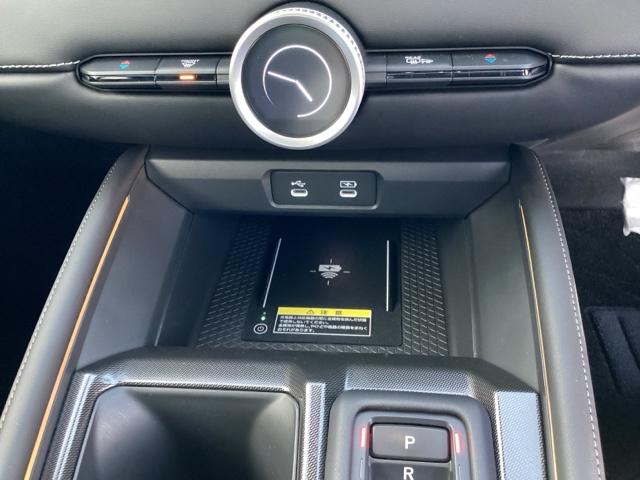 �g�т�u���Ə[�d���邱�Ƃ��ł��܂��B