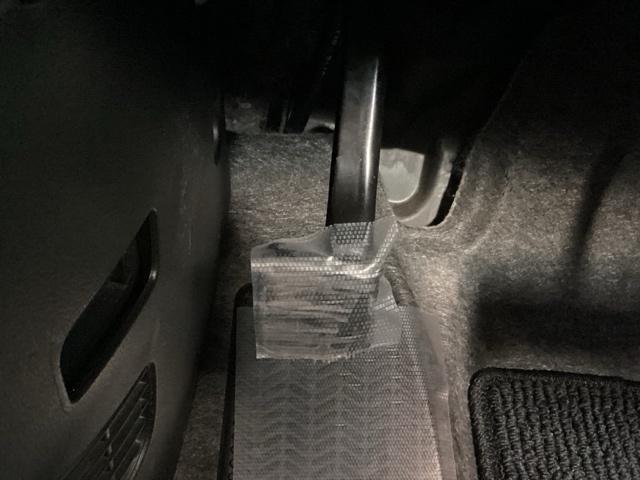 N-BOXカスタム G・ターボLパッケージ ナビ装着用スペシャルパッケージ LEDヘッド AAC 横滑り防止機能 リアカメラ 1セグTV オートクルーズ ETC付き キーレスエントリー 運転席エアバッグ パワステ イモビ PW ECOモード(22枚目)